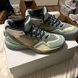 Kawhi new money new balance